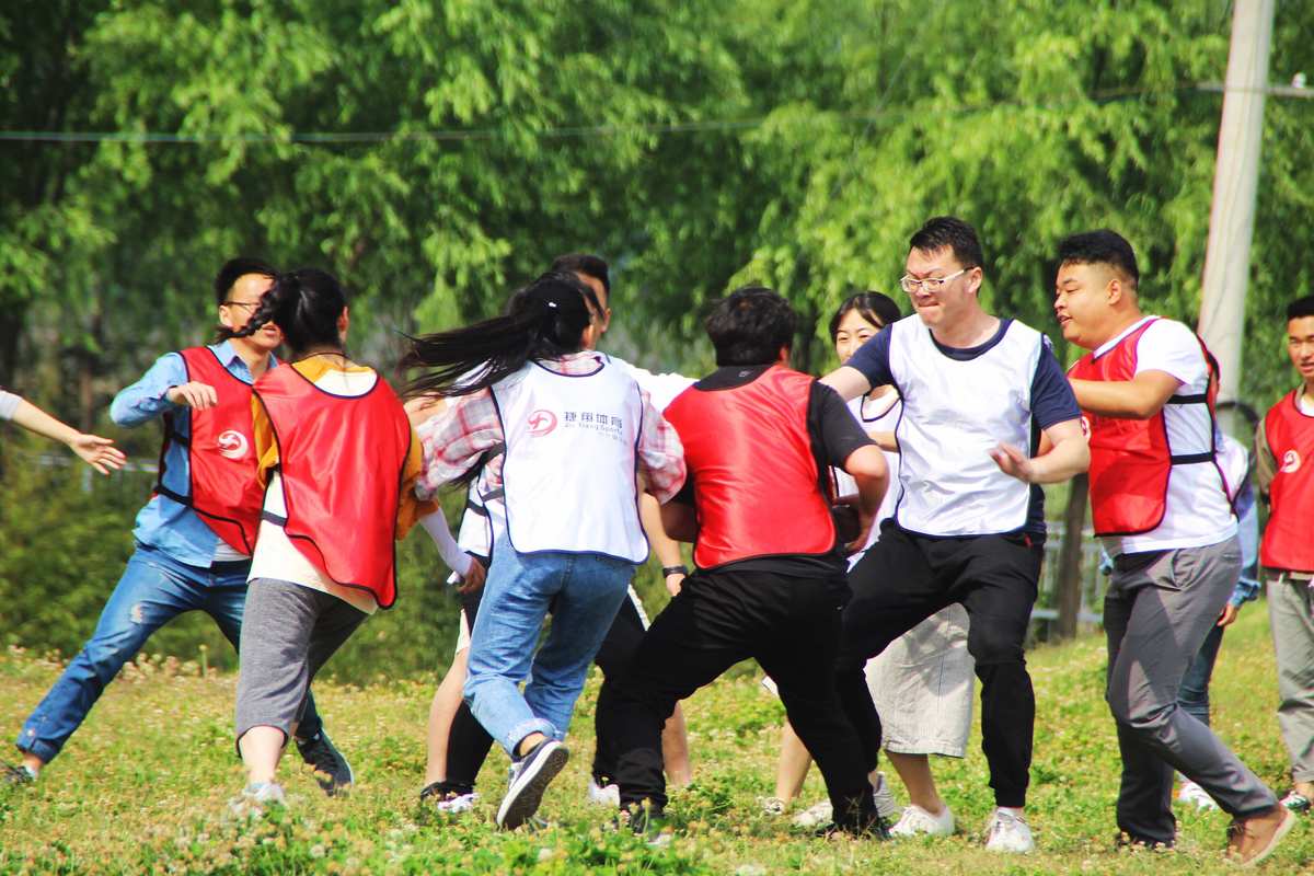 小学生趣味体育游戏_趣味体育游戏_趣味体育游戏活动方案